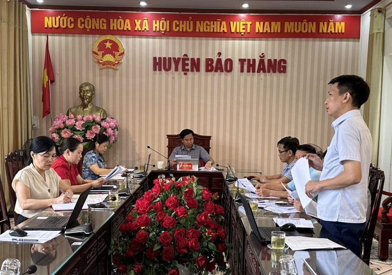 Quang cảnh phiên họp thường kỳ của Thường trực HĐND huyện Bảo Thắng